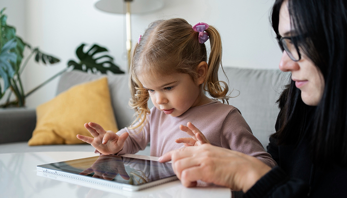 What’s an iPad Kid - Warning Signs & Parenting Tips
